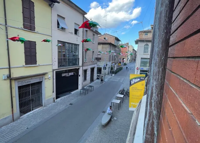 Muzien فندق مبيت وإفطار إيمولا